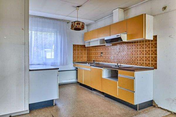 EG: Angrenzende Wohnküche