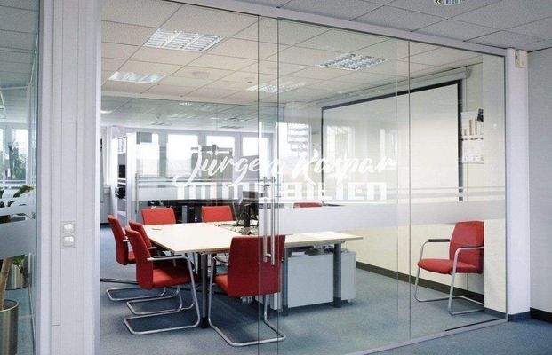 Impression: Besprechung