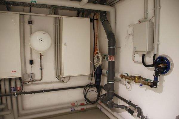 17 Keller_Versorgungsraum 2.jpg