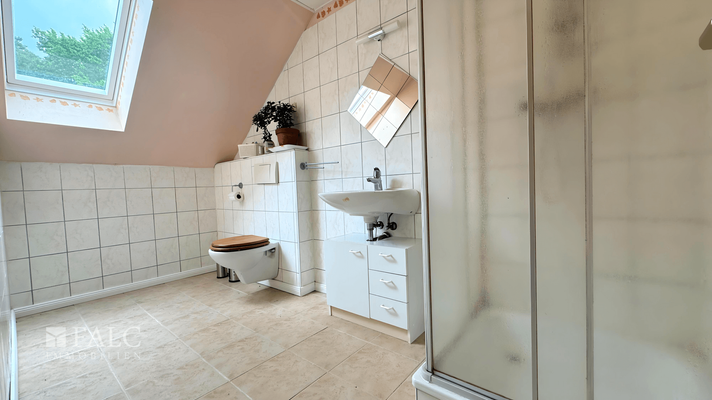 Badezimmer im Obergeschoss 