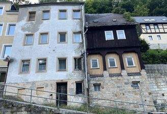 Hauseingang für beide Häuser