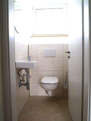 WC mit Fenster.JPG