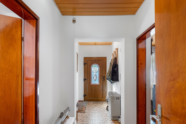 Der zentrale Flur verbindet alle Räume