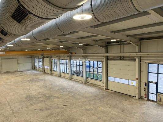 Halle 1 von der Empore