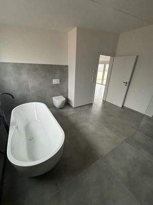 39 Bad mit Wa und WC