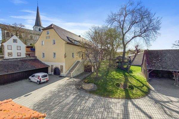 ZFH OG Blick in den Hof