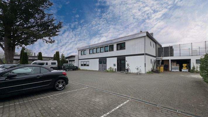 Parkplatz/Hof Gewerbegebäude
