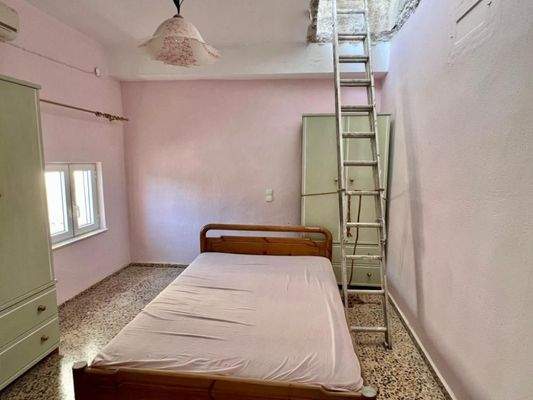 Kreta, Kritsa: Drei-stöckiges Dorfhaus mit zwei Schlafzimmern und schöner Aussicht