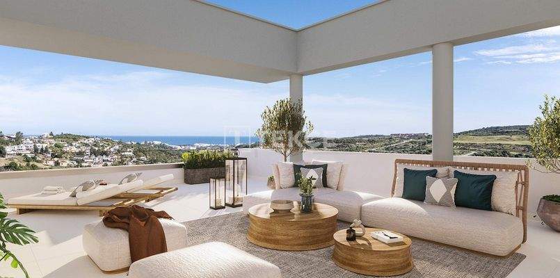 Spectacular Views Apartments in Estepona's Valle Romano