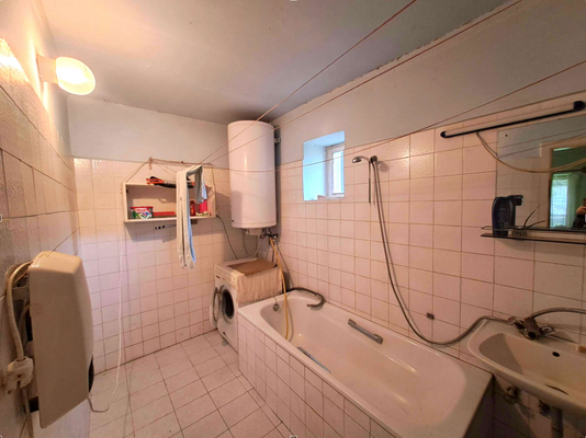 Képernyőkép 2025-05-05 122040.png