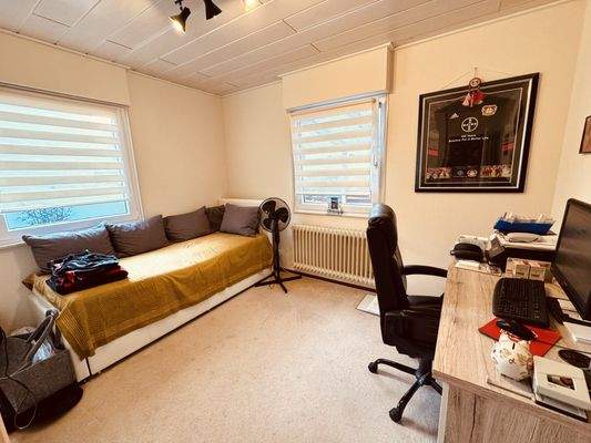 23. Arbeits- und Gästezimmer EG