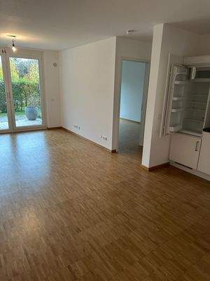 WHG_1-0.2_Blick Wohnzimmer und Terrasse.jpg