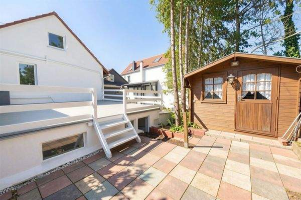 Gartenhaus / Terrasse - (KI generiert)