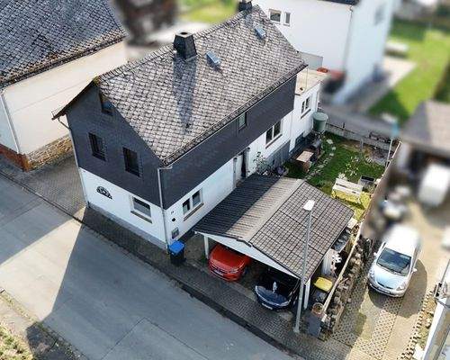 Luftbild: Carport + Garten