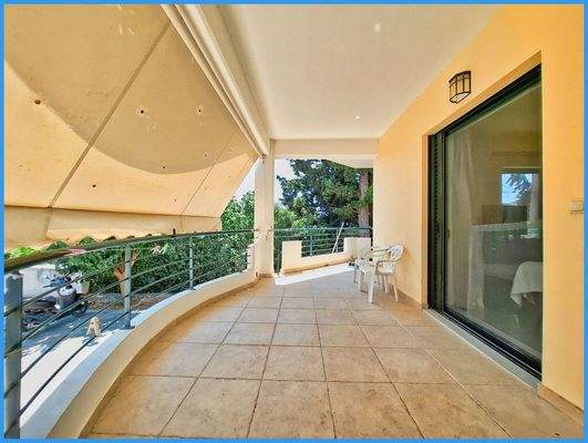 c398ba82e0844d2a88fe4f06d872b890-original