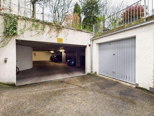 Tiefgaragenstellplatz