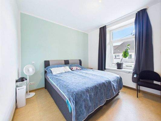 Zentrale Eigentumswohnung in Schwalbach-Elm - Schlafzimmer