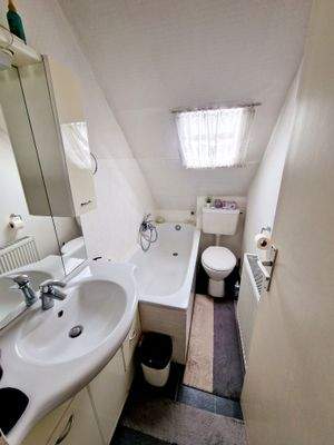 Bad /Dachgeschoß