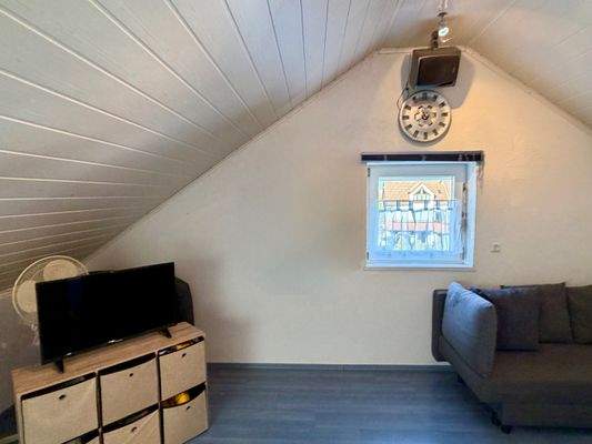 - Dachgeschoss/ Kinderzimmer - 