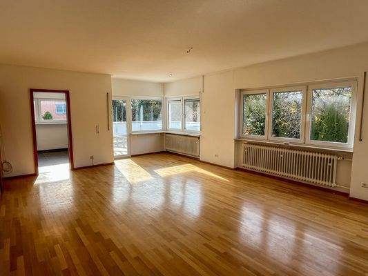 Wohnen zur Küche und Terrasse