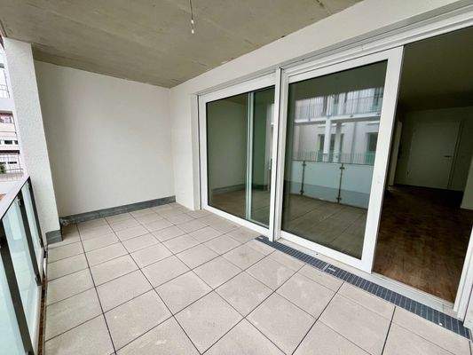 W21_Loggia_außen_website