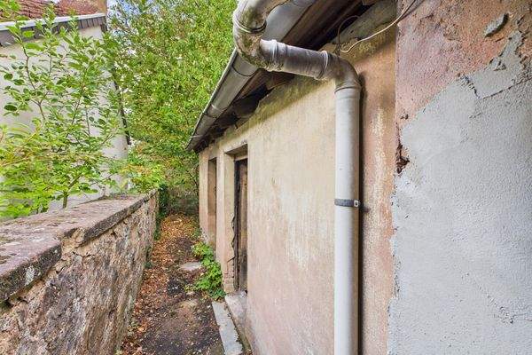  66450 Bexbach – Rathausstraße 16a