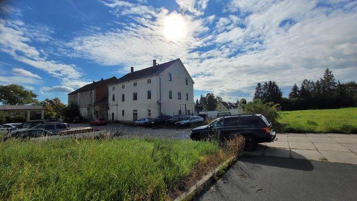 Bauland und Bebauung