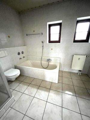 Badezimmer b.jpg