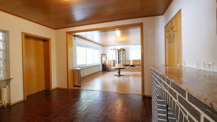 Wohn - und Esszimmer