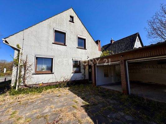 Rückseite Haus / Doppelgarage