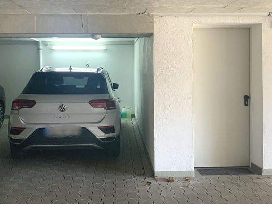 Tiefgaragenstellplatz