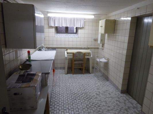 Gefliester Funktionsraum Keller 