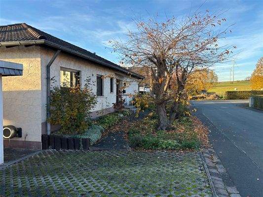 20251106_143820140_iOS