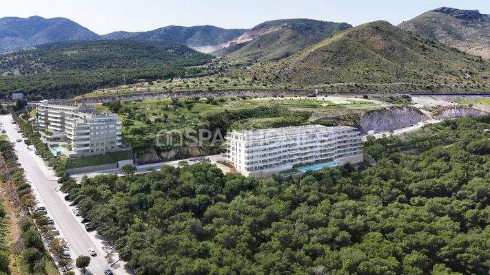 Sea-View Flats with Premium Amenities in Torremolinos