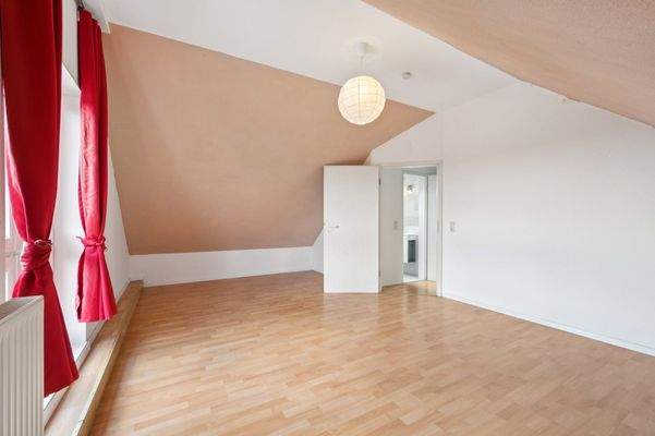 48706_011_Schlafzimmer 2 Ebene 2