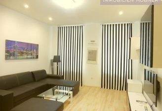 top-ausgestattetes Wohnzimmer