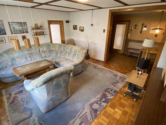 Wohnzimmer mit Blick zum Essbereich