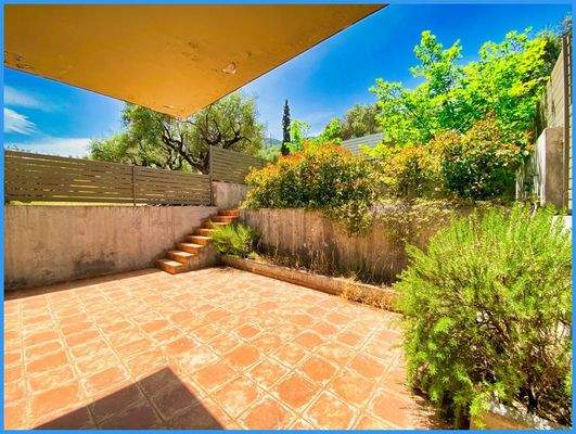 f213c42e279e4ab4a99ef74566d831c2-original