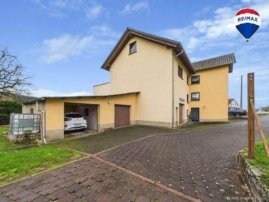 RE/MAX Immobilien DeLux Zweifamilienhaus Wadern-Lockweiler