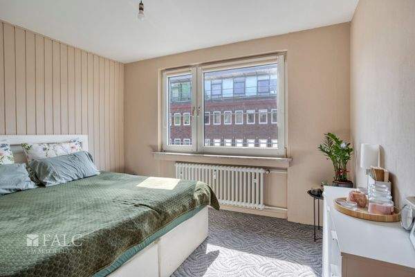 2 OG. rechts, Schlafzimmer