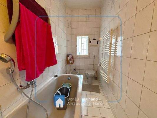 Badezimmer - Badewanne