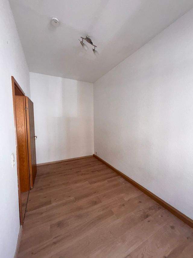 Gepflegte 2-Raum-Wohnung mit Terrasse in Gera – 50 m² im Erdgeschoss - Foto 3