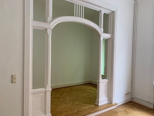 Blick in den Wohn-, Essbereich im EG