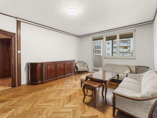 Schöne 3 Zi Stadtwohnung 80m² mit Loggia plus Abstellplatz und Tiefgarage - Khevenhüllerstraße