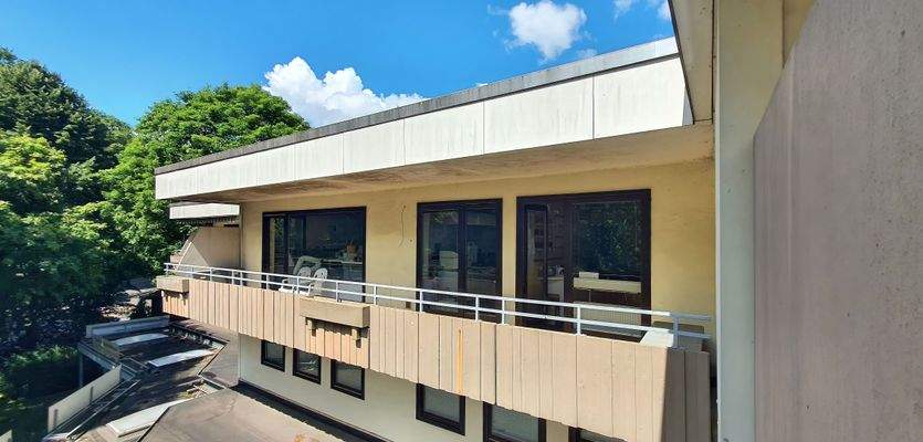 Großer Sonnenbalkon