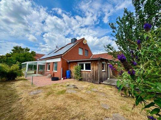 Hausansicht, Wintergarten, Anbau