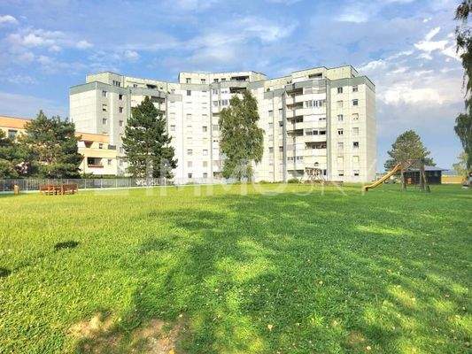 Gemeinschaftsgarten mit Spielplatz