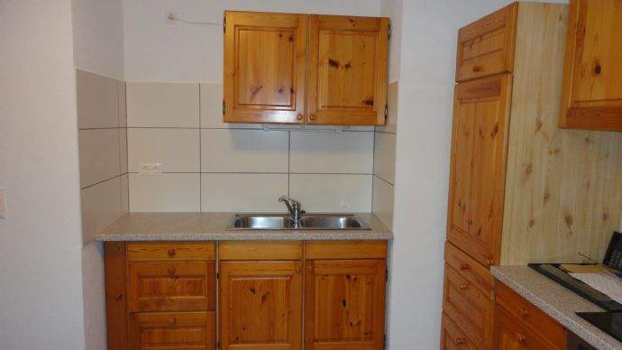 Küche mit Bereich Spüle 