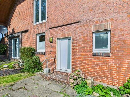 Eingang hinter dem Haus