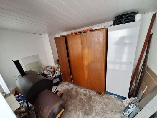 Ansicht Abstellraum im Nebenglss links.jpg